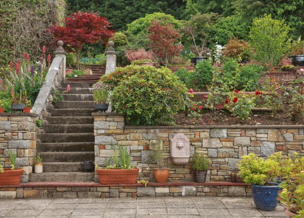 Unveiling the Art of Landscaping and Hardscaping: Crafting Your Outdoor Oasis 🌿🏡